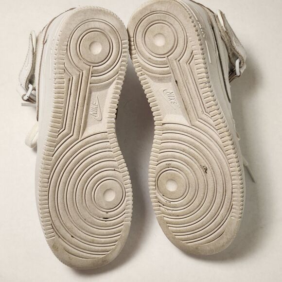 Nike DH2933-111 Air Force 1 GS Size 5Y Triple White Athletic Mid Top Sneakers - Picture 7 of 12